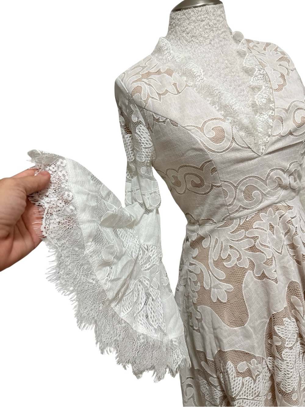 Selfie Leslie White Lace Long Asymmetrical Maxi Dress